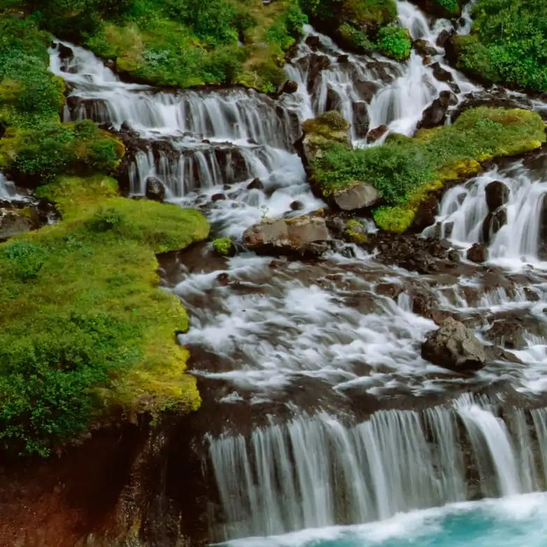 Frendorf | Hraunfossar Wasserfall in Island Wandkunst