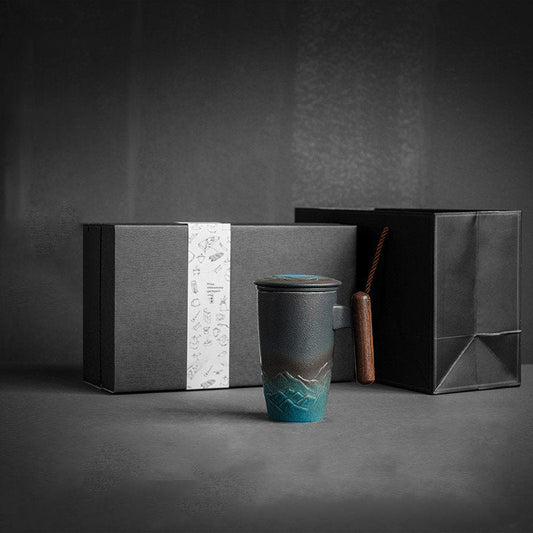 Große Tasse, Keramik-Teetasse mit Deckel. Große Teetasse mit Deckel