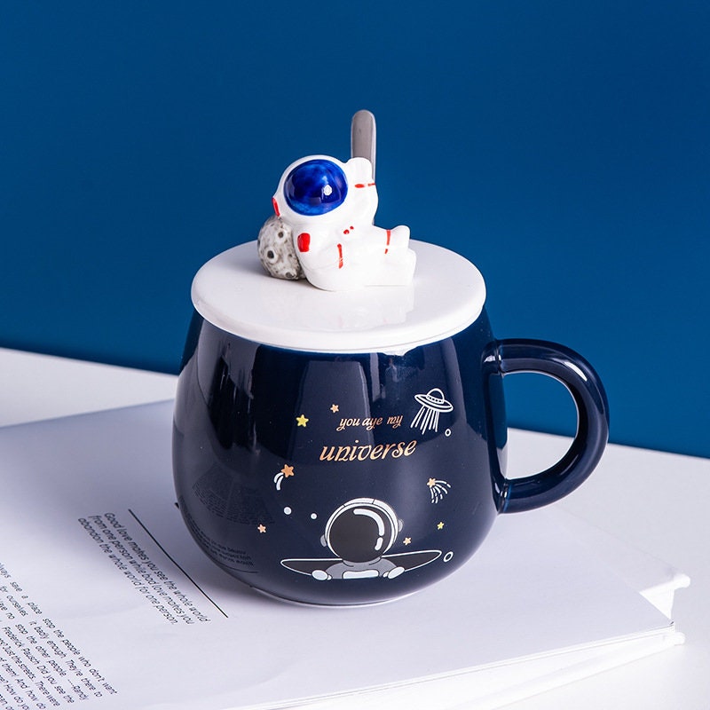 Handgefertigter Astronaut großer BECHER für Männer mit Deckel für Kaffee und Tee 450 ml