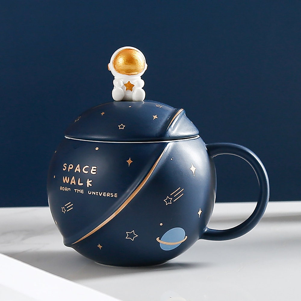 Handgefertigter Astronaut großer BECHER für Männer mit Deckel für Kaffee und Tee 450 ml