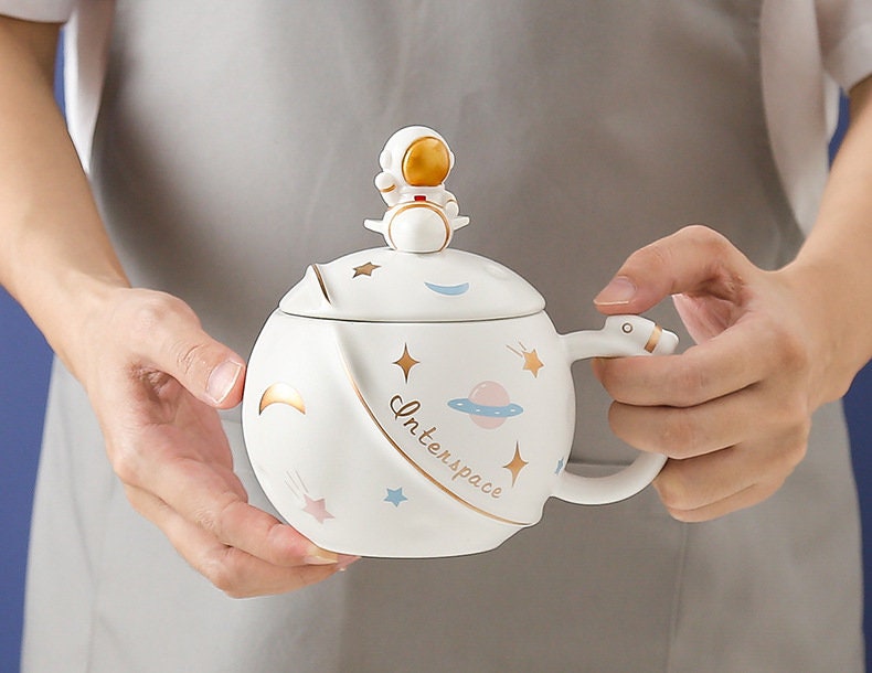 Handgefertigter Astronaut großer BECHER für Männer mit Deckel für Kaffee und Tee 450 ml