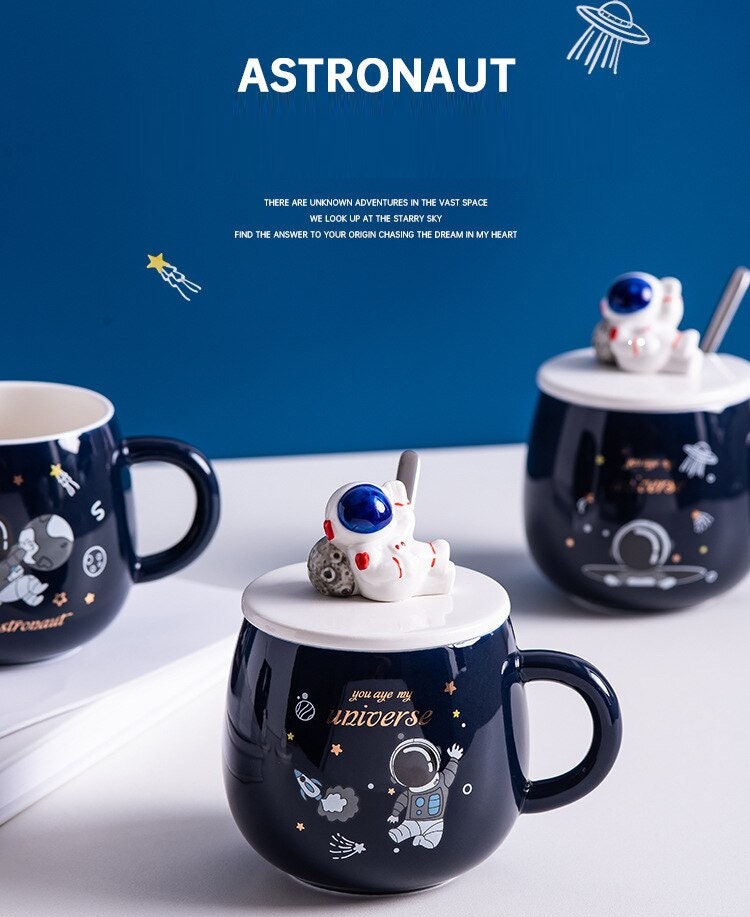 Handgefertigter Astronaut großer BECHER für Männer mit Deckel für Kaffee und Tee 450 ml