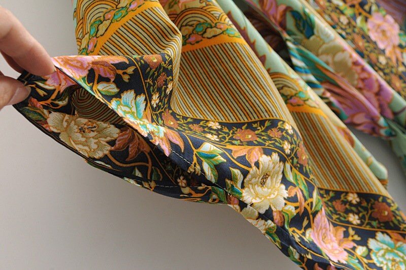 Baumwolle Kimono Boho Vintage Baumwolle Pfauenblumenmuster Druck Gürtel Frauen Bohemian V-Ausschnitt Fledermausärmel Robe Kimono, Geschenk für sie