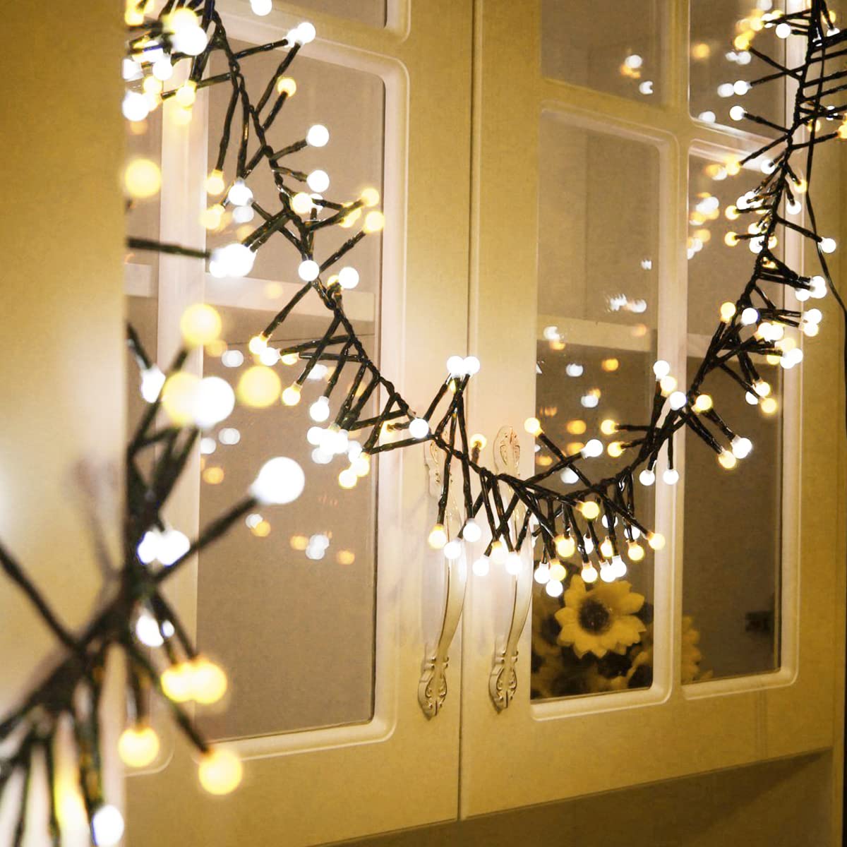 Quntis 400 LED 13FT Cluster Weihnachtslichter Plug-in, Blau & Gelb Globe Weihnachtslicht Dekoration für Innen Außen Weihnachtsbaum Schlafzimmer Hochzeit Party (8 Funkelmodus, anschließbar, wasserdicht)