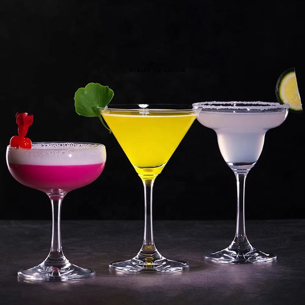 Frendorf | 274ml Bleifreies Kristall Martini Glas