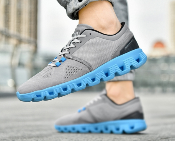 Frendorf | Schwarzer Sneaker mit CloudTec-Sohle