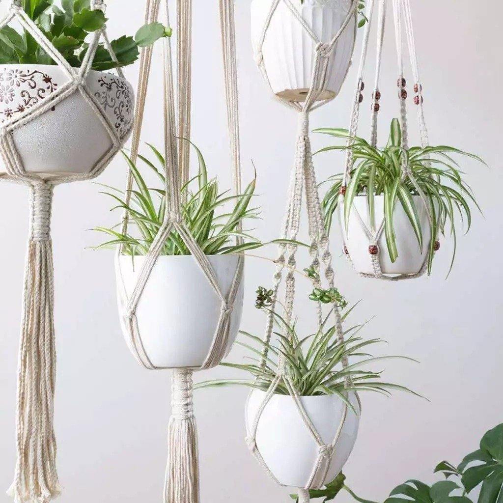 Frendorf | BohoNest 4er Set Makramee Pflanzenhalter | Handgefertigte Boho Blumenampeln | Hängedeko für Zuhause & Garten