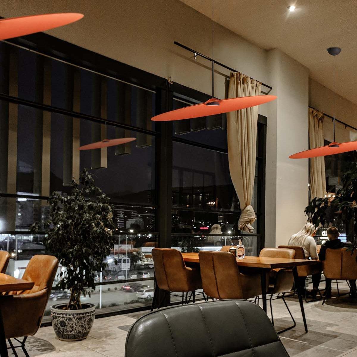 Frendorf | Beleuchten Sie Ihren Raum mit dieser Lampe und akustischem Komfort