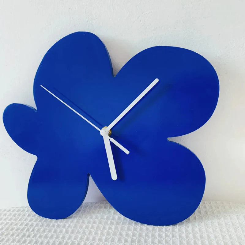 Klein Blaue Geometrische Wanduhr