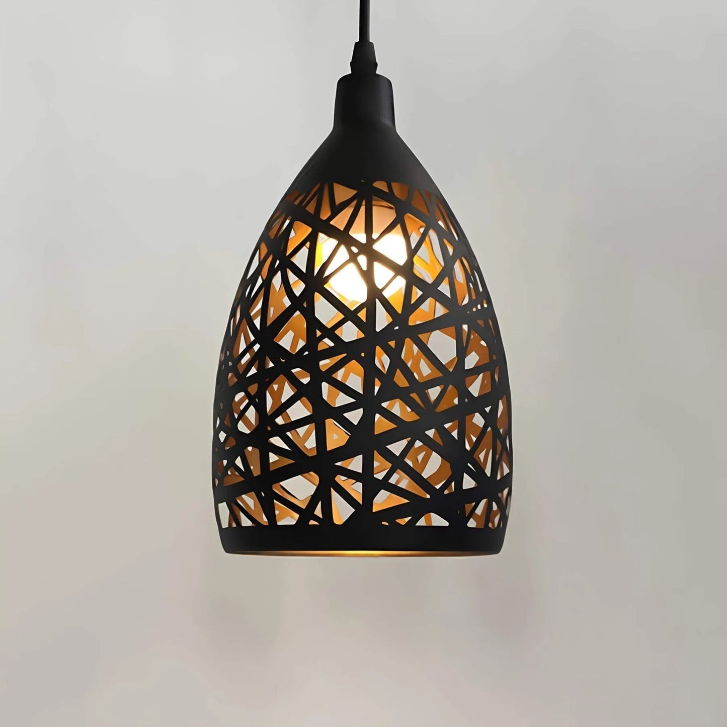 Frendorf | StålLume Industrielle Deckenlampe – Rauer Eleganz für moderne Einrichtung