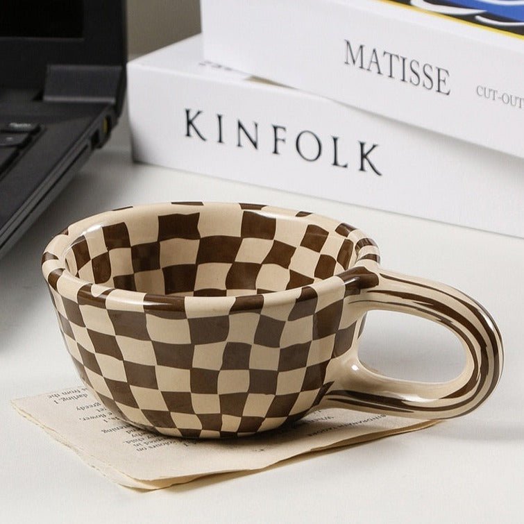 Irreguläres Schachbrett-Karierter Keramiktasse