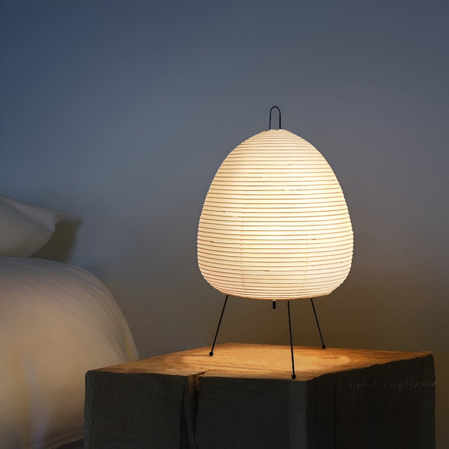 ZenLoom – Luxuriöse Tischlampe mit japanischem Wabi-Sabi-Design für sanftes Licht