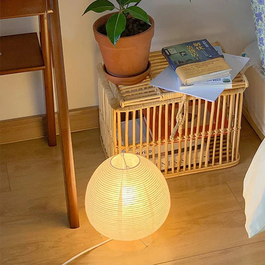 ZenGlow – Elegante Tischlampe im Wabi Sabi Stil für ein Beruhigendes Interieur
