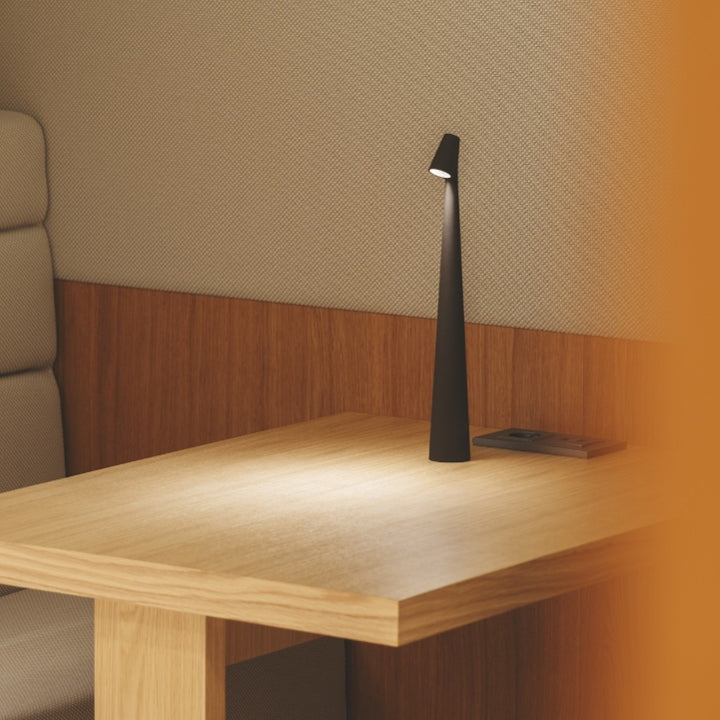 Frendorf | LumiSculpt Moderne LED Tischlampe | Skulpturales Design | Dimmbares Stimmungslicht | Perfekt für Zuhause & Büro