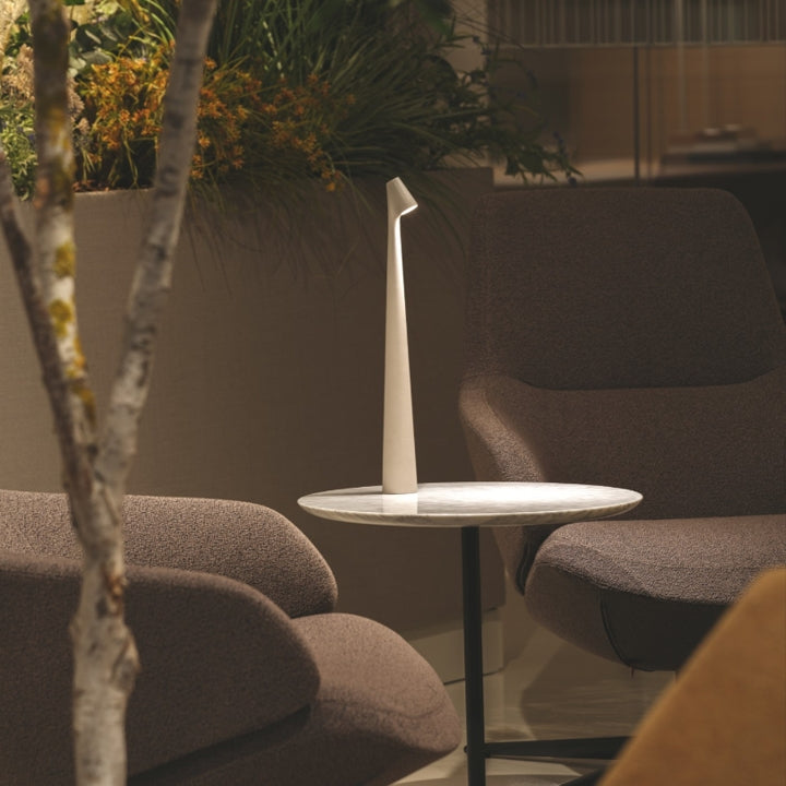 Frendorf | LumiSculpt Moderne LED Tischlampe | Skulpturales Design | Dimmbares Stimmungslicht | Perfekt für Zuhause & Büro