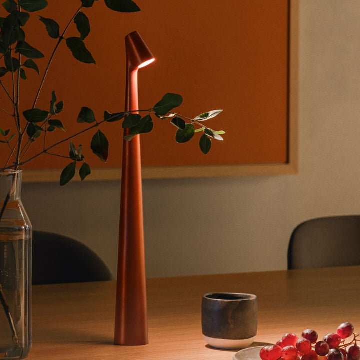 Frendorf | LumiSculpt Moderne LED Tischlampe | Skulpturales Design | Dimmbares Stimmungslicht | Perfekt für Zuhause & Büro
