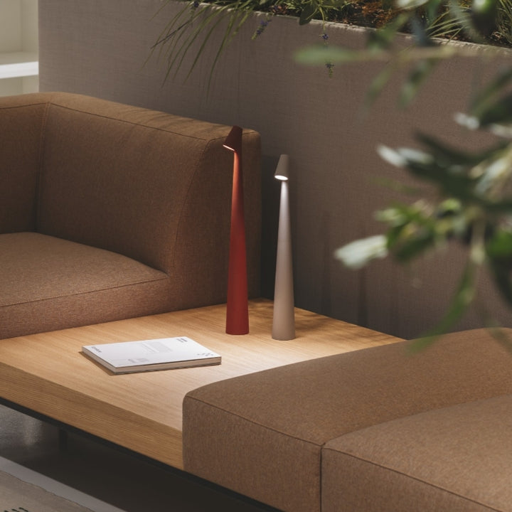 Frendorf | LumiSculpt Moderne LED Tischlampe | Skulpturales Design | Dimmbares Stimmungslicht | Perfekt für Zuhause & Büro