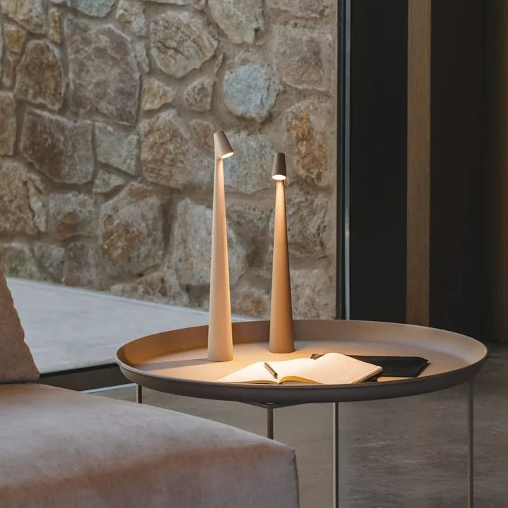 Frendorf | LumiSculpt Moderne LED Tischlampe | Skulpturales Design | Dimmbares Stimmungslicht | Perfekt für Zuhause & Büro