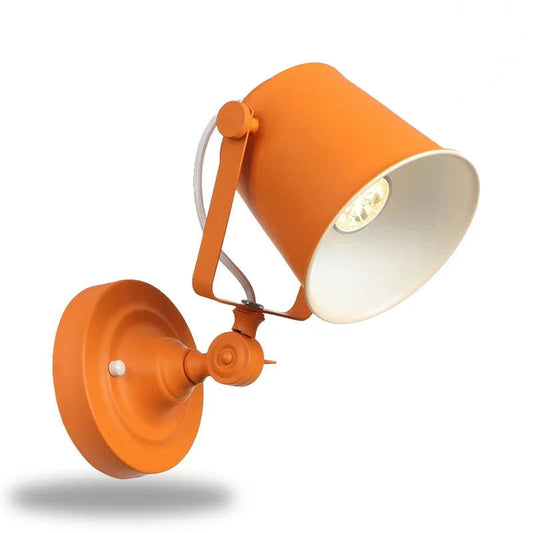 Frendorf | RetroLume Vintage Wandleuchte – Klassisches Design mit einstellbarem Licht