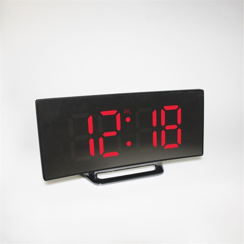 LED Digitaler Wecker – Gebogener Spiegelbildschirm, Tischwecker mit Schlummerfunktion, Elektronisches Tischdisplay, Schlafzimmer- und Wohnkultur