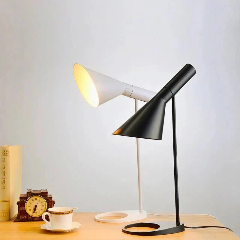 Frendorf | Diese vielseitige Lampe, um Ihren Raum mit Liebe zu erleuchten