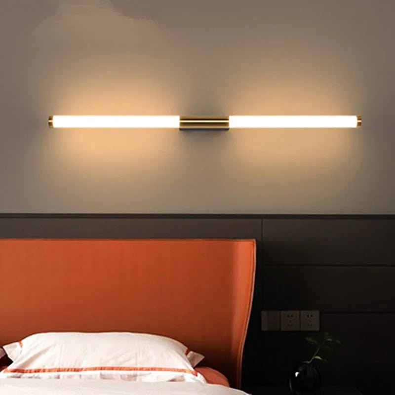 Frendorf | Bringen Sie mit der modernen LED-Lampe aus Stahl und Acryl einen Hauch von Eleganz