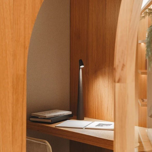 Frendorf | LuminoLite Tragbare LED Tischleuchte | Kabellose Stimmungs- und Leselampe | Perfekt für Innen und Außen | Deko für Zuhause und Büro