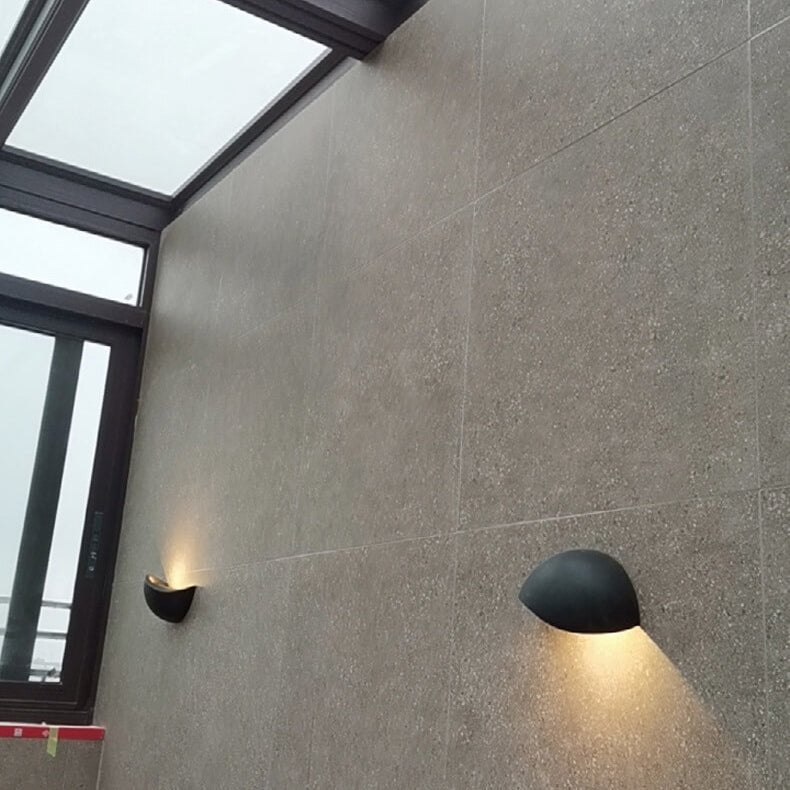 Frendorf | LED Wandleuchte Halb-Rund für einen eleganten Stil in Ihrem Raum und Büro