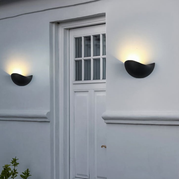 Frendorf | LED Wandleuchte Halb-Rund für einen eleganten Stil in Ihrem Raum und Büro