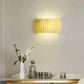Frendorf | LuxeRib Moderne Art Deco Wandleuchte | Harz & LED Design | Stilvolle Beleuchtung für Zuhause