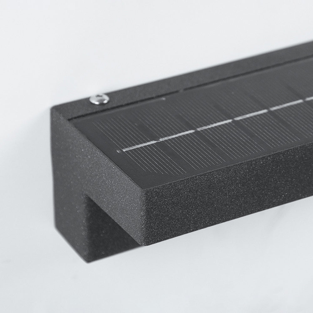 Frendorf | Bringen Sie Ihr Äußeres mit der modernen rechteckigen Wandleuchte zum Strahlen