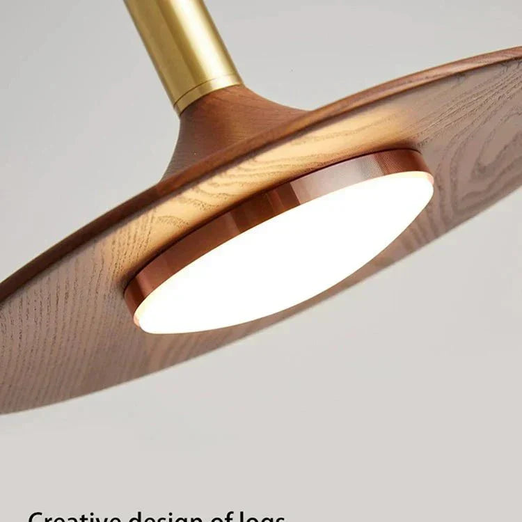 Frendorf | Beleuchten Sie Ihren Raum mit der eleganten LED Pendelleuchte aus Walnussholz