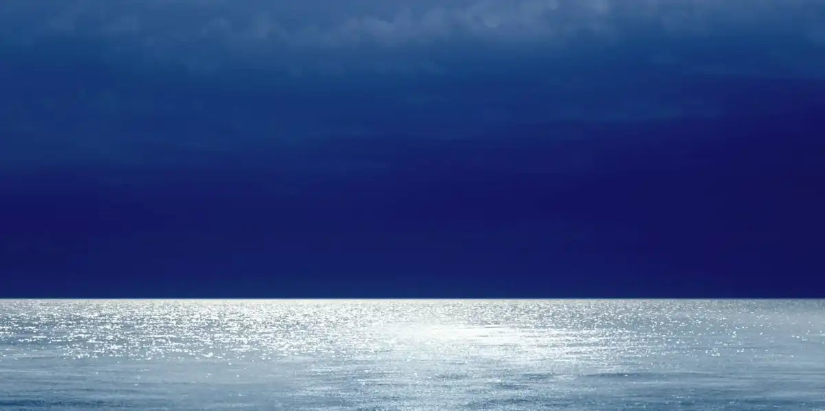 Frendorf | Moonlit Ocean Blue III Wandkunst