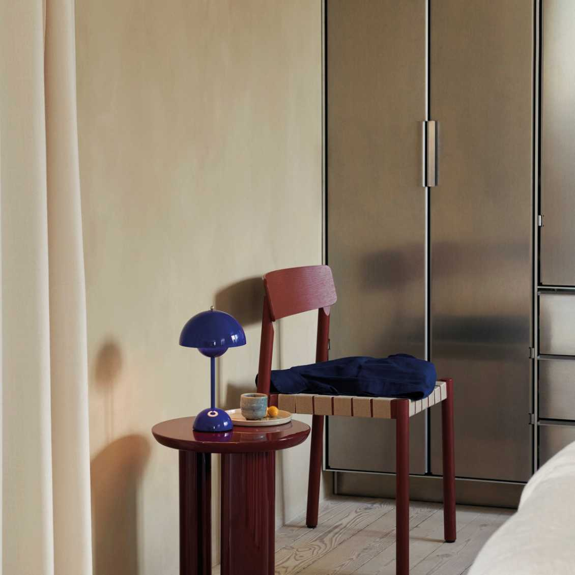 Frendorf | Dimmbare LED Tischlampe mit kabellosem Design