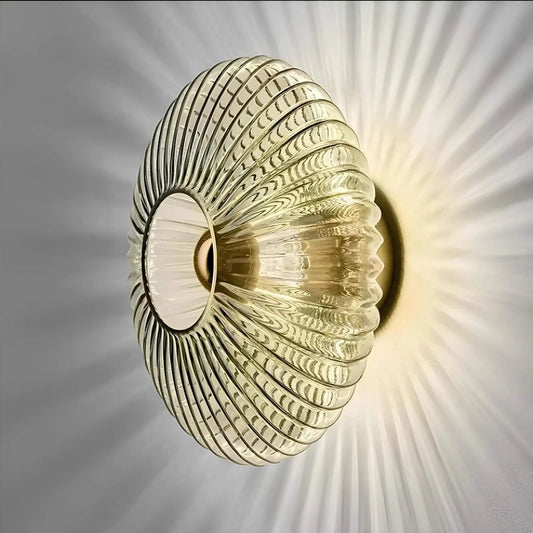 – Glas mit welligem Licht wandleuchte