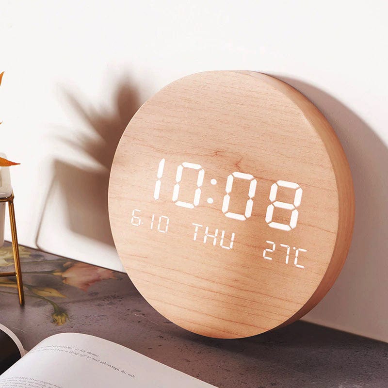 Frendorf | Svenna Digitale Wanduhr | Skandinavisches Minimalistisches Design