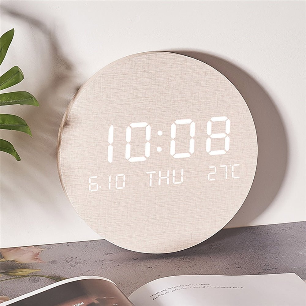 Frendorf | Svenna Digitale Wanduhr | Skandinavisches Minimalistisches Design