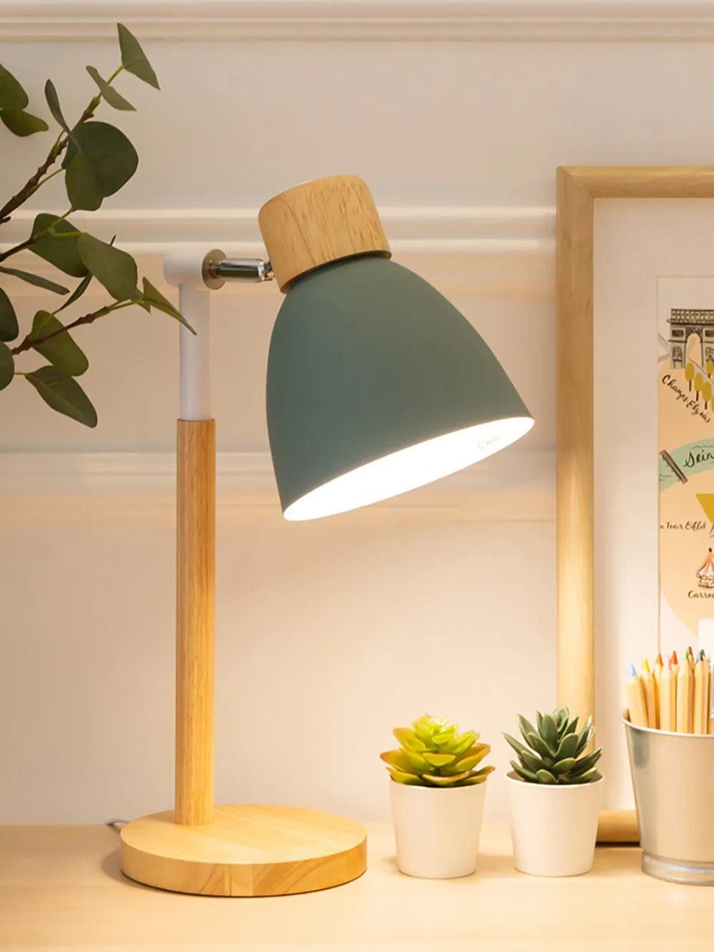 Nordische Tischlampe | Holz, Eisen