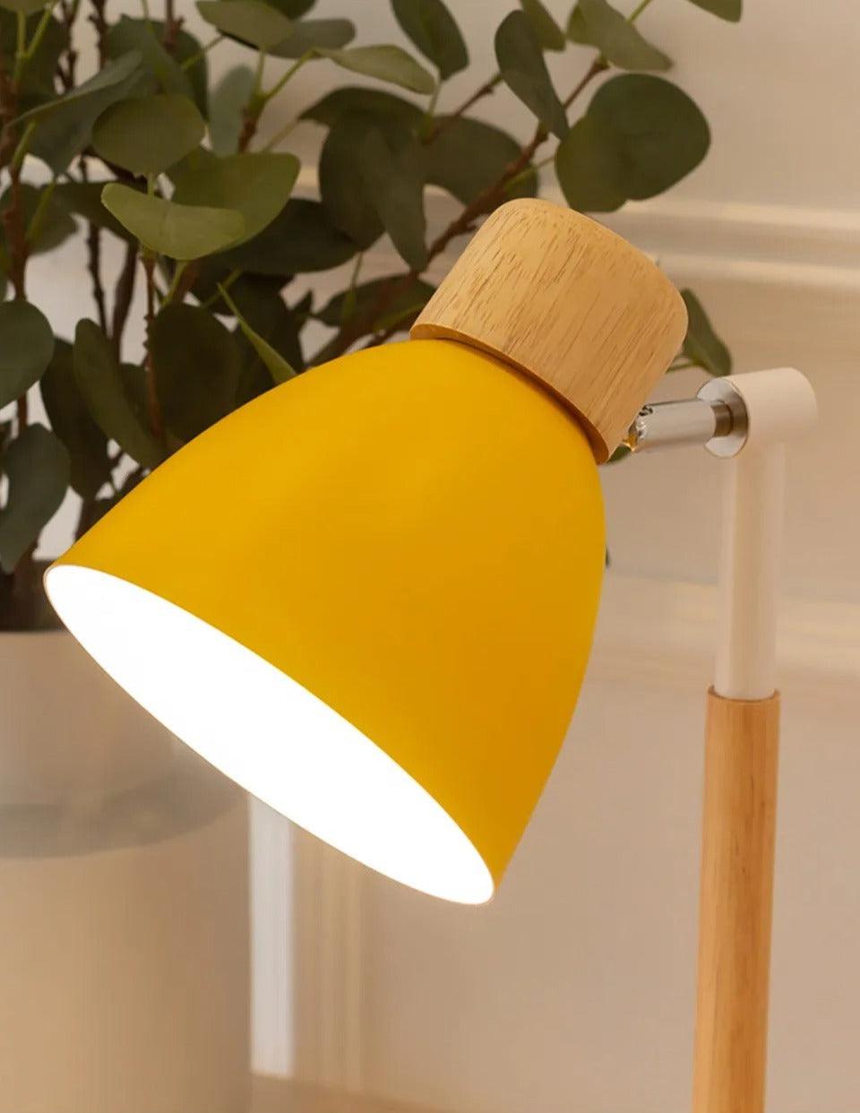 Nordische Tischlampe | Holz, Eisen