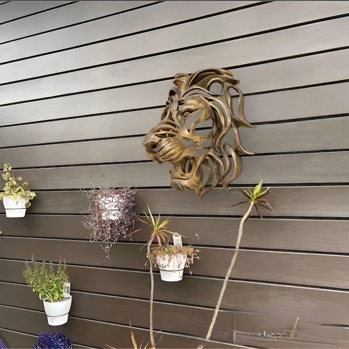 Frendorf | RegalRoar – Exquisite vergoldete Löwenkopfwandskulptur