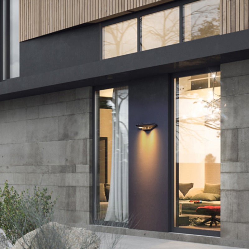 Frendorf | Bringen Sie Ihr Äußeres mit der Die Orr Wandlampe Flying Saucer zum Leuchten