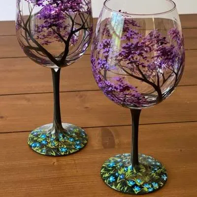 Frendorf | Vier Jahreszeiten Baum Weingläser – Handgemalte Kunst
