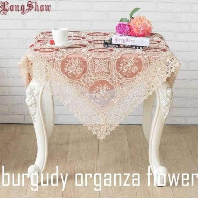 Leichtkaffee Pure Organza Spitzeneinfassung LOTUS Bestickte Tischdecke