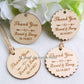 100 Stück personalisierte gravierte "Danke"-Hochzeitsanhänger runde Holz-Hangtags rustikale Hochzeits-Brautduschen-Geschenke Tag 39mm