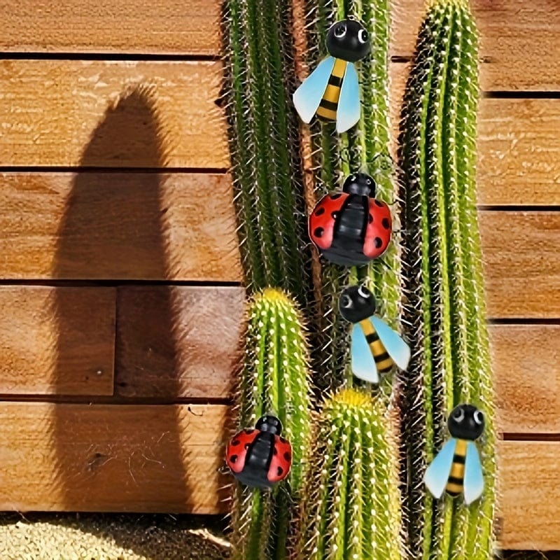 3 Stück/Set Metall Süßes Marienkäfer Skulptur Wandkunst Dekor, Innen Außen Dekorativ, Rote Marienkäfer Hängend Für Garten Hinterhof Veranda Zuhause Patio Rasen Zaun Dekorationen, Kreative Feiertagsdekorationen