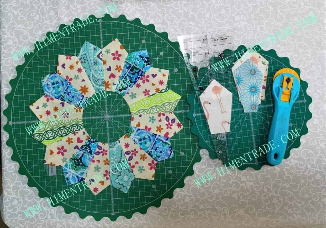 Self-healing rotary cutting mat for office supplies, school, quilting, paper crafts, clay crafts, arts and crafts size 8 inches (20cmX20cm)