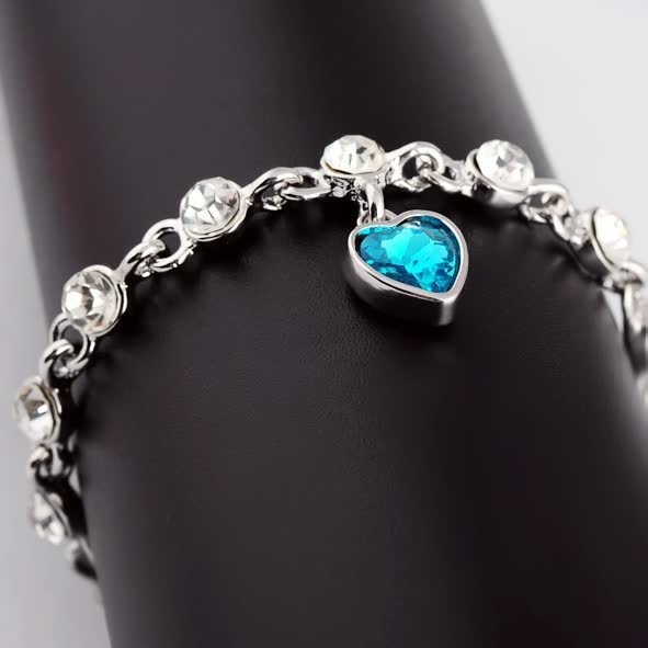 Frendorf | BlueBracelet: Armband mit blauem Stein für Frauen