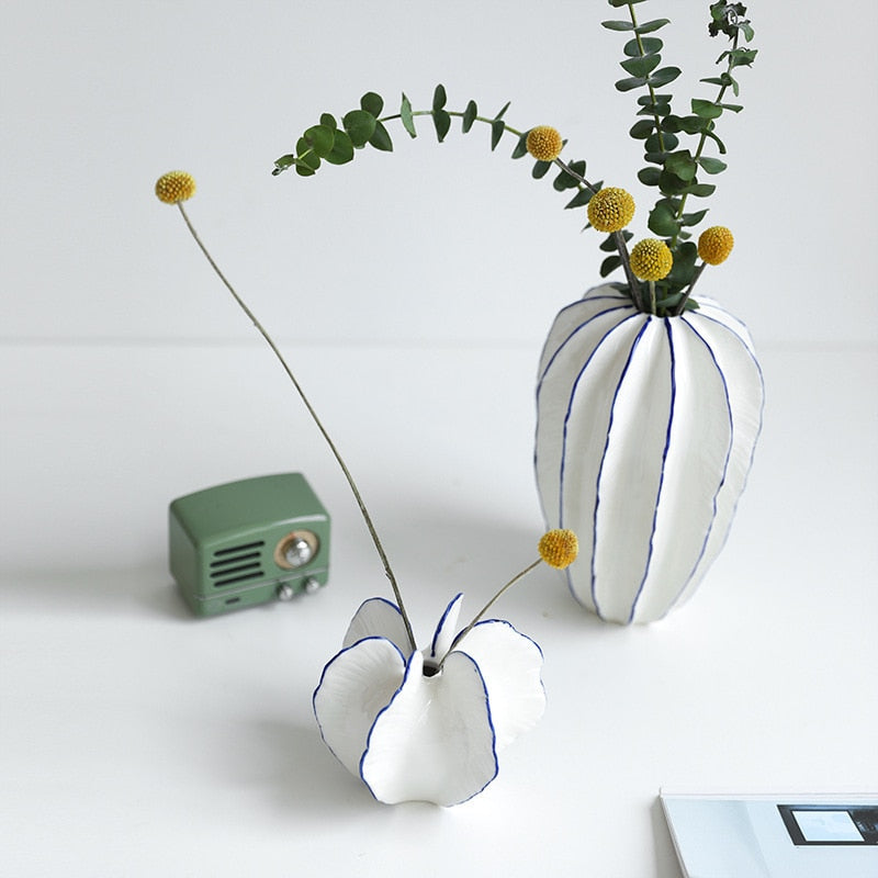 Frendorf | VaseVibe Handgefertigte Keramikvasen-Kollektion | Elegantes Design für stilvolle Wohnräume | Dekorative Keramikvasen