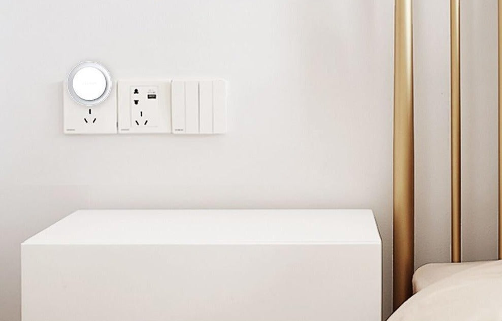 Frendorf | GlowPort Intelligentes Wandsteckdosenlicht | LED Nachtlicht | Energiesparend | Modernes Design für Zuhause