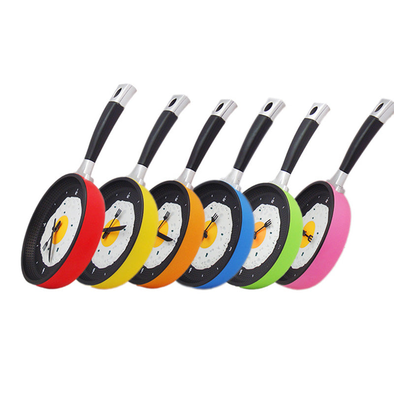 Wanduhr Pan (4 Farben)